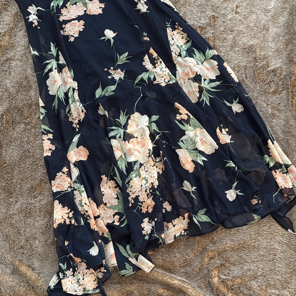 Lulu’s Feeling Freesia Navy Blue Floral Print Maxi Dress Large - Picture 3 of 12